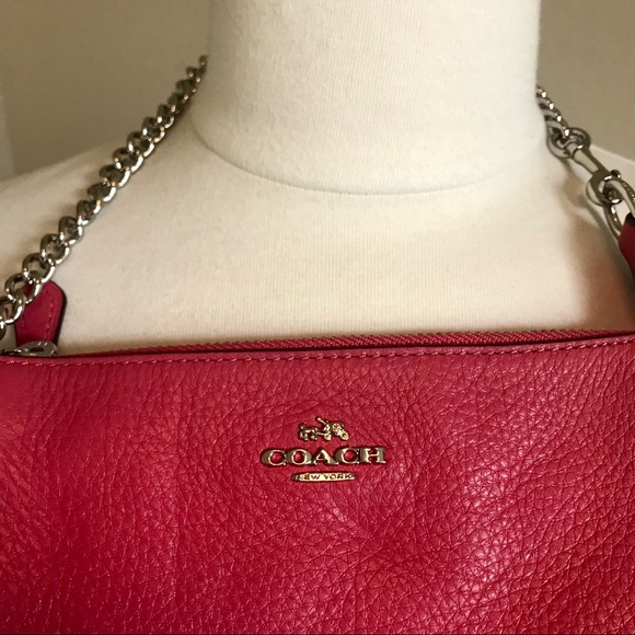 Vintage Coach Wristlet 💕 - Picture 2 of 6